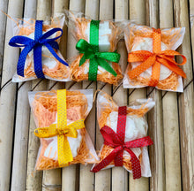 Load image into Gallery viewer, Sulphate and Paraben Free Shea Butter Bathing Bars Gift Pack | Pack of 5