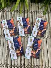 Load image into Gallery viewer, Diwali Themed Plantable Diary &quot;Be The Light&quot; and Plantable Paper Pen Combo: Set of 5
